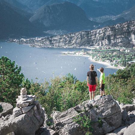Garda Baldo Apartments_Vivaldi Torbole Sul Garda Exteriér fotografie