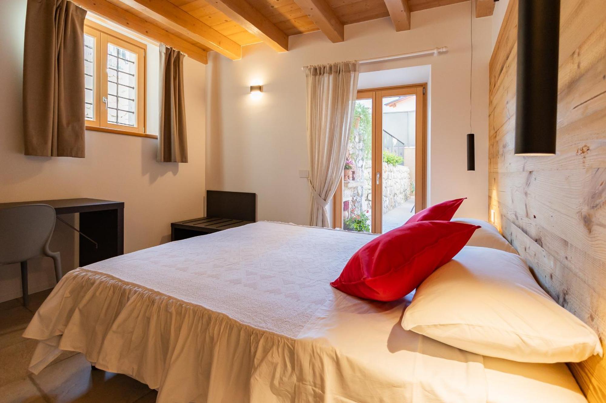 Garda Baldo Apartments_Vivaldi Torbole Sul Garda Exteriér fotografie