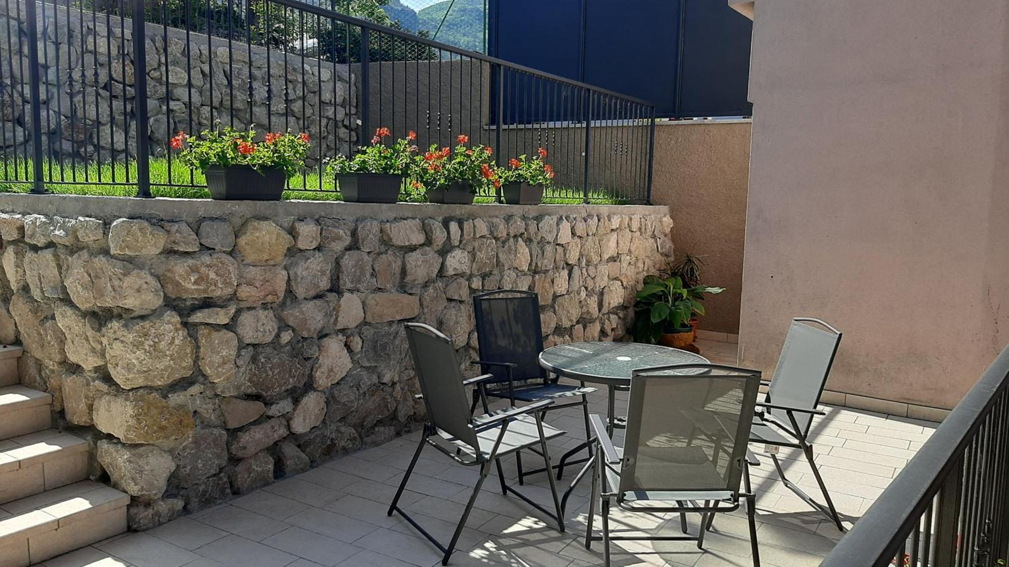 Garda Baldo Apartments_Vivaldi Torbole Sul Garda Exteriér fotografie