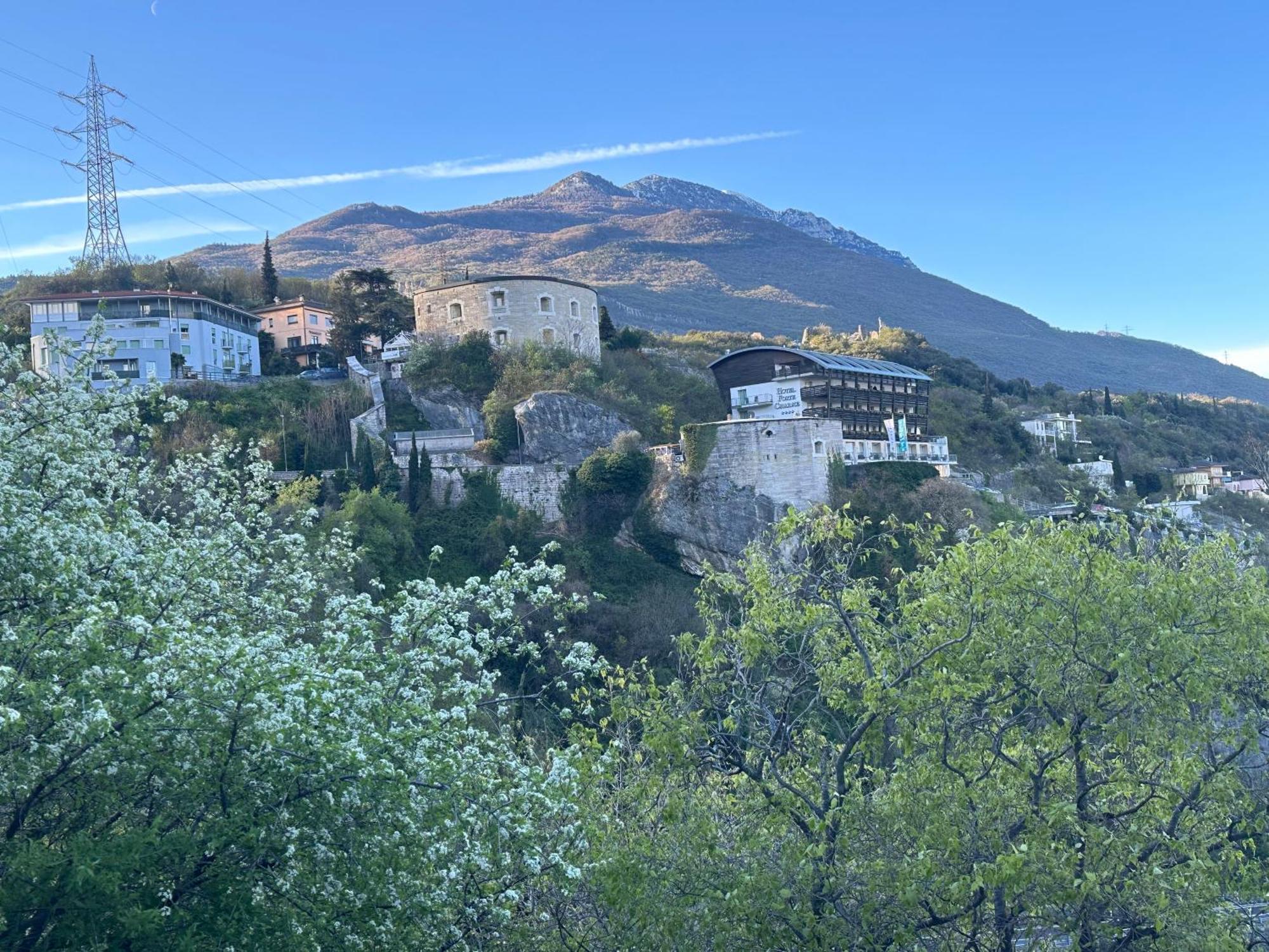 Garda Baldo Apartments_Vivaldi Torbole Sul Garda Exteriér fotografie